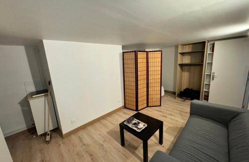 Saint-Denis Apartment | 28 m² Apartment ∙ 1 bedroom ∙ 2 guests