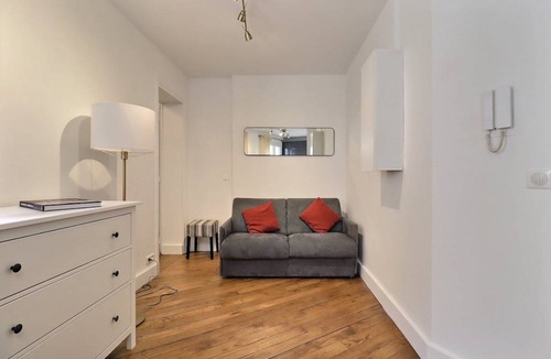 17th Arrondissement Apartment | 28 m² Apartment ∙ 1 bedroom ∙ 2 guests