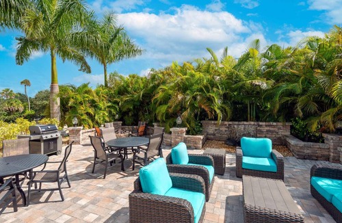 Fruitville Hotel | 28 m² Hotel ∙ 127 guests