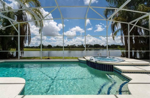 Ridgewood Lakes House | 283 m² House ∙ 4 bedrooms ∙ 8 guests