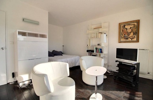 Combat Apartment | 29 m² Apartment ∙ 1 guest