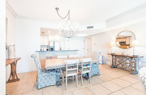 Pensacola Beach Condo | 2B Island View Tower 3- Great for Families!