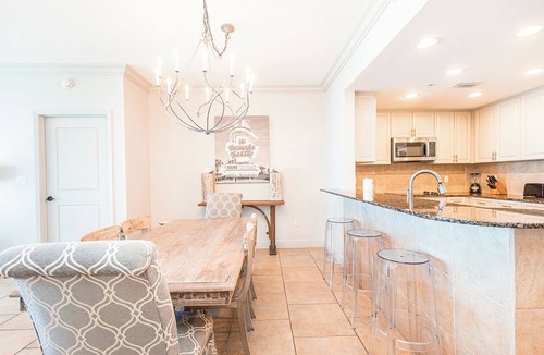 Pensacola Beach Condo | 2B Island View Tower 3- Great for Families!