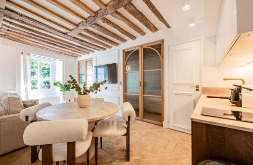 Montmartre Apartment | 2bedrooms Sacrée cœur Place du Tertre Montmartre