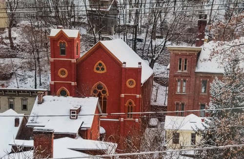 Jim Thorpe Apartment | 2ND FL 2BR, Large Bay Window. Dedicated Parking. Dogs: ONLY with host approval