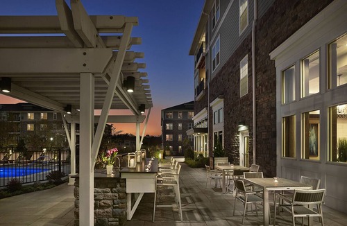 Newtown Square Apartment | 3-Bedroom Apartment - 7-day min. - Background check/Lease Required