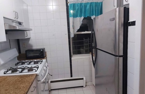 Queens Apartment | 3-bedroom apartment in pleasant Forest Hills with next to all