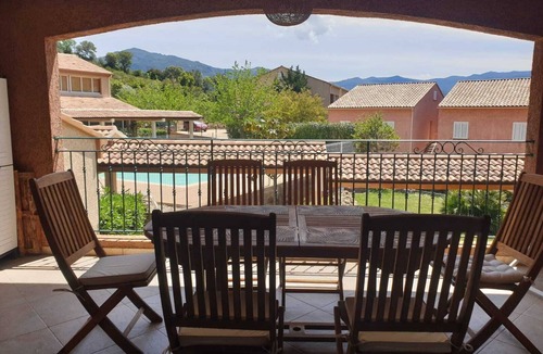 Oletta Apartment | 3 bedroom apartment with swimming pool 3km from St Florent