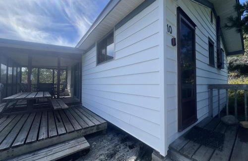 Carling House | 3-bedroom Cottage in Georgian Bay - Rockwood #10