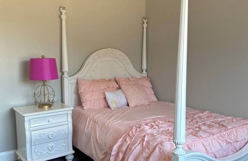 Tangipahoa Parish House | 3-bedroom farmhouse in Ponchatoula with barn access