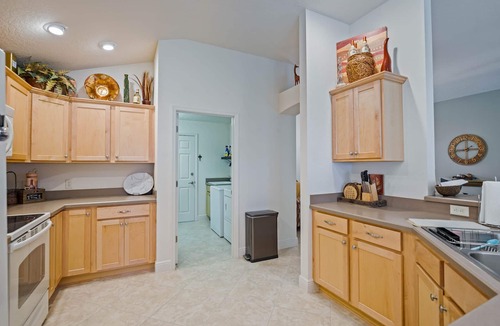 Hemingway House | 3 BEDROOM HOME IN THE VILLAGES GREAT LOCATION DON'T PASS THIS ONE UP