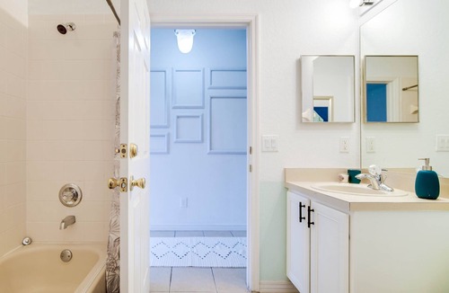 Wellington House | 3 Bedroom Home Minutes from Disney!