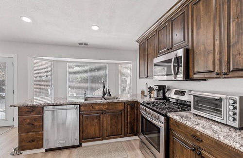 Walnut Meadows House | 3-bedroom house with new AC in peaceful Flagstaff in wonderful neighborhood!