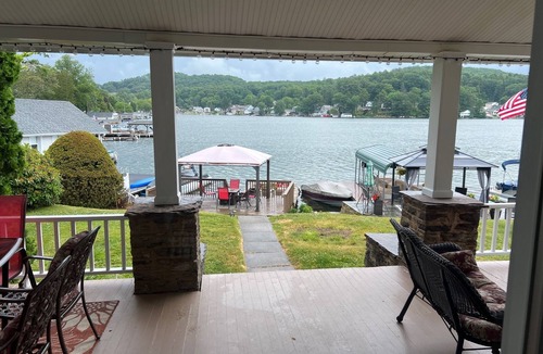 Center Moreland House | 3 bedroom lake front property, private dock/deck on beautiful Lake Winola.