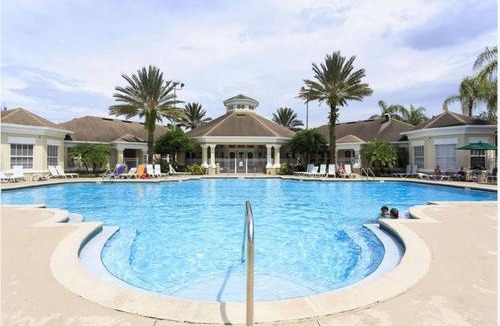 Windsor Palms Apartment | 3 Bedroom Resort Style Condo, 3 Miles to Disney!