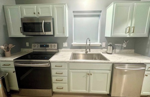 Harrisburg - Hershey House | 3-bedroom townhome in Prime Downtown Harrisburg
