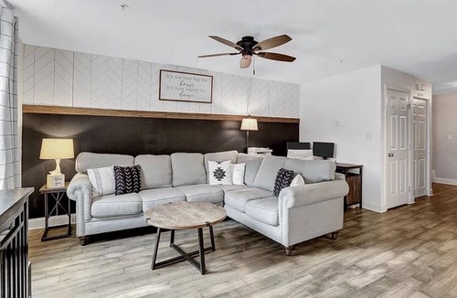 Harrisburg House | 3-bedroom townhome in Harrisburg, 10 mins from Hershey Park