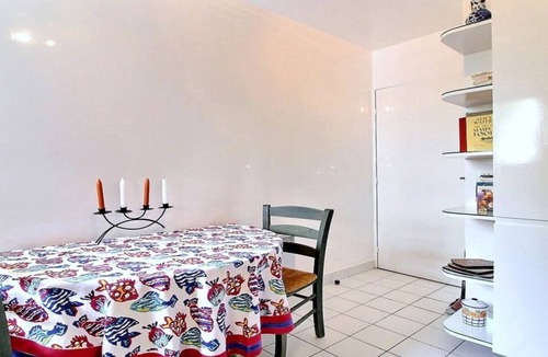 11th Arrondissement Apartment | 3 BEDROOMS - 100M² - VOLTAIRE - PARIS