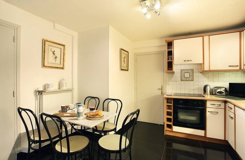 Les Iles Apartment | 3 BR-2BA Luxury - Ile Saint Louis on the Seine River
