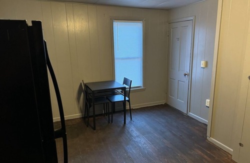 Morgantown Apartment | 3- Cozy Private Apartment .6mi to High St/Bus route