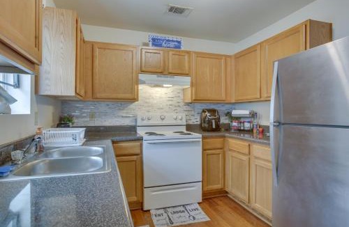 Saint Claude House | < 3 Mi to French Quarter: Pet-Friendly Home