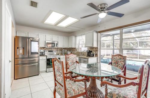 Boyette Springs House | 3 Mi to Marina Riverview Family Home with Lanai!