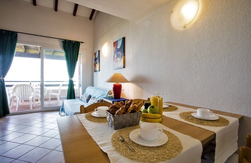 Ghisonaccia Apartment | 3-room apartment 100 meters from the sandy beach, Air conditioning.