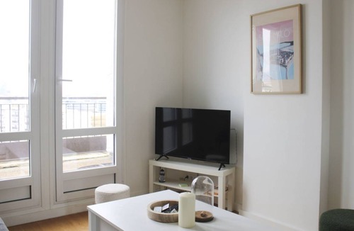Republique–Point-du-Jour Apartment | 30 m² Apartment ∙ 1 bedroom ∙ 4 guests