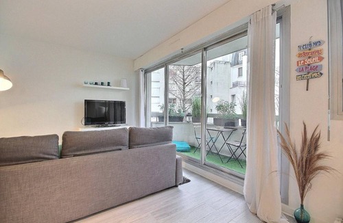 Neuilly-sur-Seine Apartment | 30 m² Apartment ∙ 2 guests