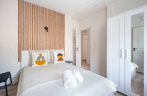 Issy-les-Moulineaux Resort | 300 m² Private room ∙ 1 bedroom ∙ 1 guest