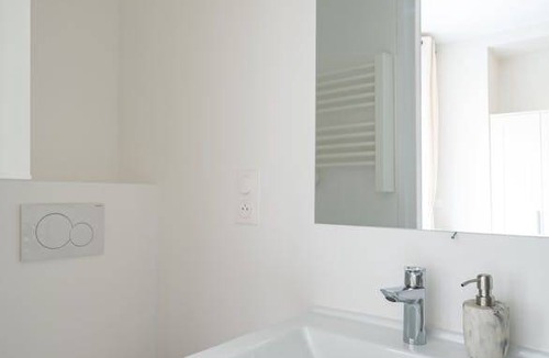 Issy-les-Moulineaux Resort | 300 m² Private room ∙ 1 bedroom ∙ 1 guest