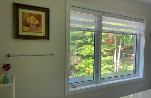 Dwight House | 3000SF Modern Cottage Algonquin, Muskoka 4 bedrooms 6 beds3 baths