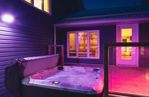 Northern Bruce Peninsula House | 300ft Modern Luxury Lakefront Hot Tub Steam Bath