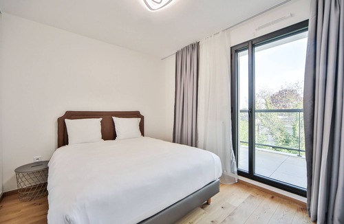 La Varenne Saint-Hilaire Apartment | 301 69 Blue Nights Appartement Appartement de Luxe