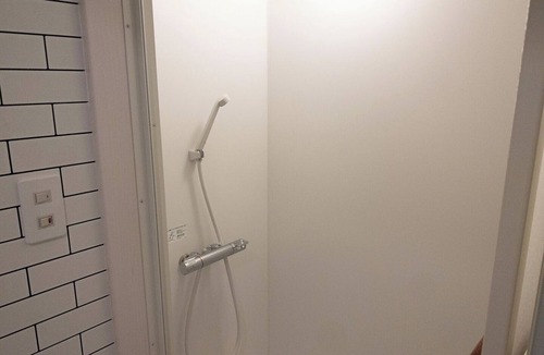 Kabukicho Apartment | 301-Natural Wood Room｜8 ppl |Custom Queen Bunk Beds｜ Golden Gai & Kabukicho|40㎡