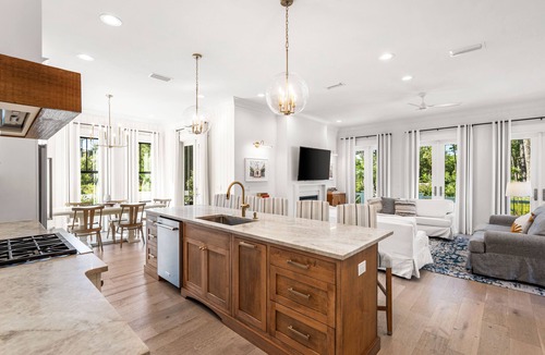 Lakeside at Blue Mountain Beach House | 30A ☀️ Private Heated Pool, Golf Cart, Beach Chairs, Custom Bunk, Playground