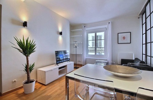Les Halles Apartment | 31 m² Apartment ∙ 1 bedroom ∙ 2 guests