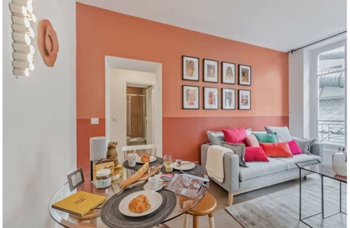 Quartier de la Porte-Saint-Denis Apartment | 33 m² Apartment ∙ 1 bedroom ∙ 2 guests