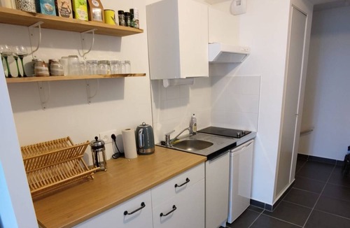 Les Puces de Saint-Ouen Apartment | 34 m² Apartment ∙ 1 bedroom ∙ 3 guests
