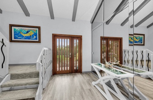 Bayshore Gardens House | 359 m² House ∙ 5 bedrooms ∙ 12 guests