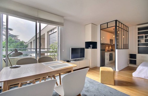 Neuilly-sur-Seine Apartment | 36 m² Apartment ∙ 2 guests