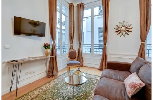 8th Arrondissement Apartment | 38 m² Apartment ∙ 1 bedroom ∙ 2 guests