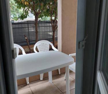 Rosny-sous-Bois Apartment | 38 m² Apartment ∙ 1 bedroom ∙ 3 guests