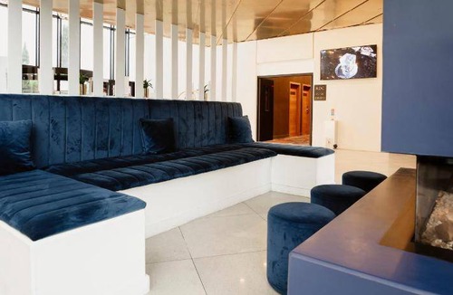 Chanteloup-en-Brie Hotel | 38 m² Hotel ∙ 127 guests