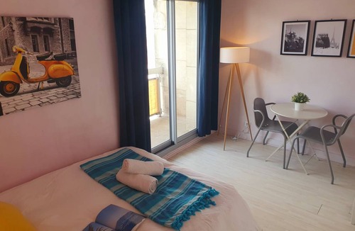 Louis Bertrand-Mirabeau-Semard Apartment | 39 m² Apartment ∙ 2 bedrooms ∙ 4 guests