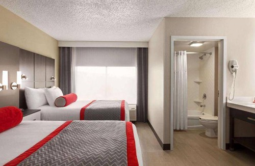 Airport North Hotel | 39 m² Hotel ∙ 127 guests