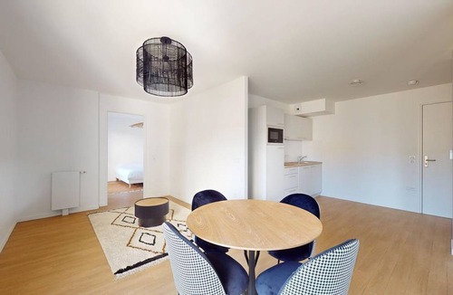 Saint-Ouen Resort | 39 m² Private room ∙ 1 bedroom ∙ 2 guests