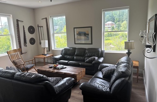Burk's Falls Apartment | 3Bed3.5Bath @ Burk’s Falls's View