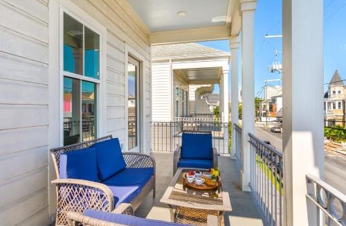 Faubourg Lafayette Apartment | 3BR Cottage on Carondelet by Hosteeva