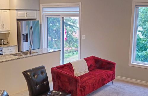 Midland House | 3BR Townhome – Wright Dr Midland Near Little Lake